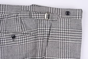 New SUITREVIEW Elmhurst Off White Storm Gray Check Wool and Silk Suit - Size 38R (Relaxed Fit)