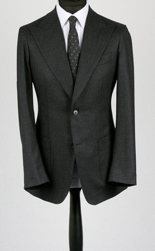 New SUITREVIEW Elmhurst Dark Gray Pure Wool Natural Stretch Flannel Wide Peak Suit - Size 42R