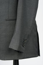 Load image into Gallery viewer, New SUITREVIEW Elmhurst Gray Houndstooth Pure Wool Super 110s All Season Suit - Size 38R and 42R (Final Sale)