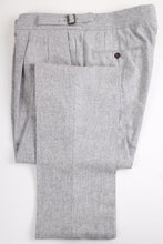 Load image into Gallery viewer, New Suitsupply Havana Light Gray Circular Wool Flannel Gurkha Suit - Size 36R