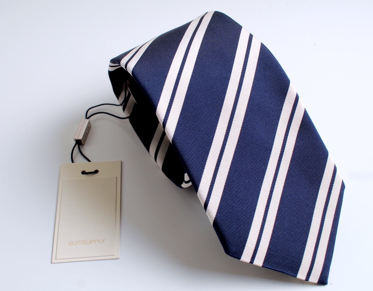 New SUITSUPPLY Navy Stripe Silk and Cotton Tie
